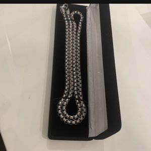 Mens silver chain